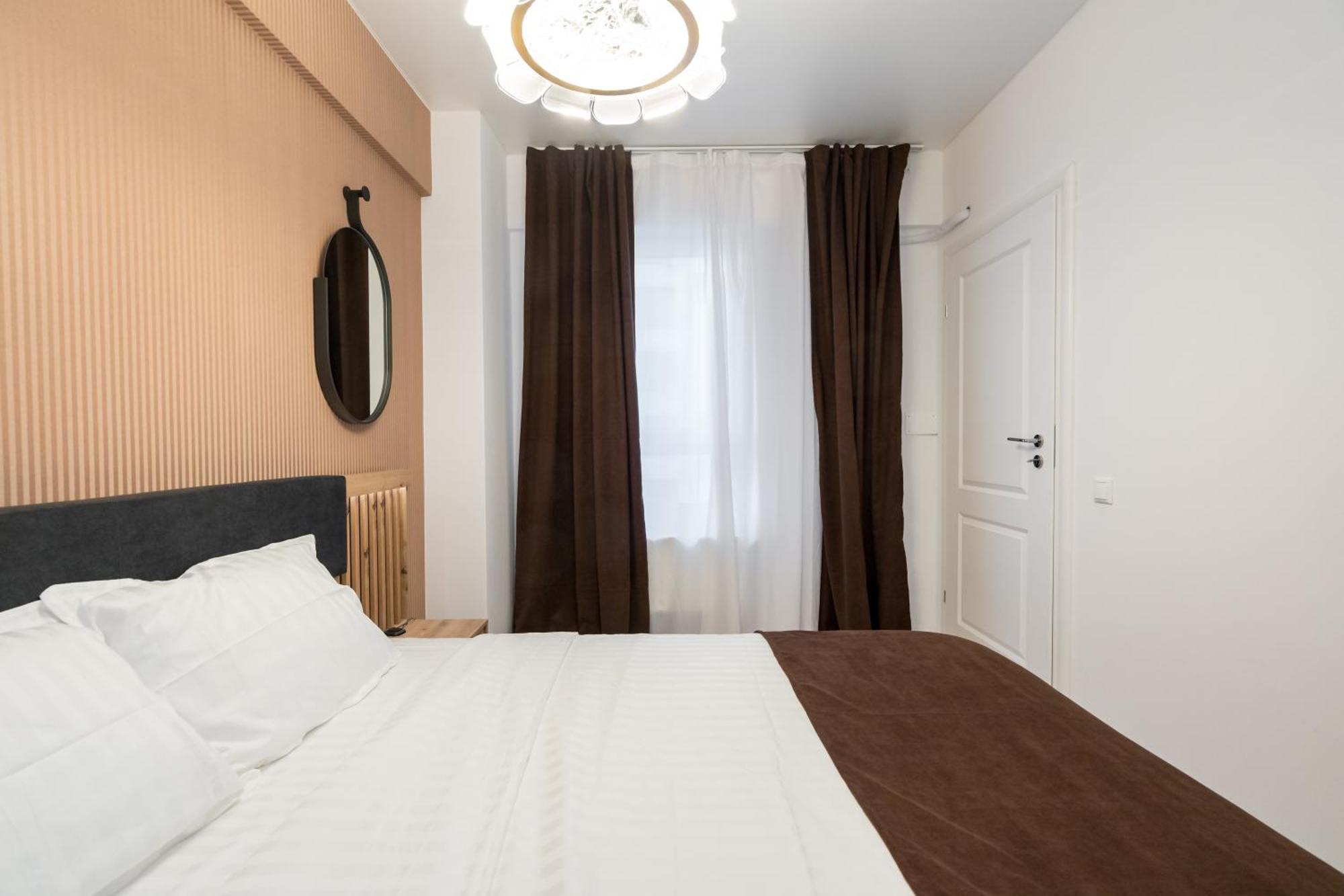 Apartament 712 Bucureşti