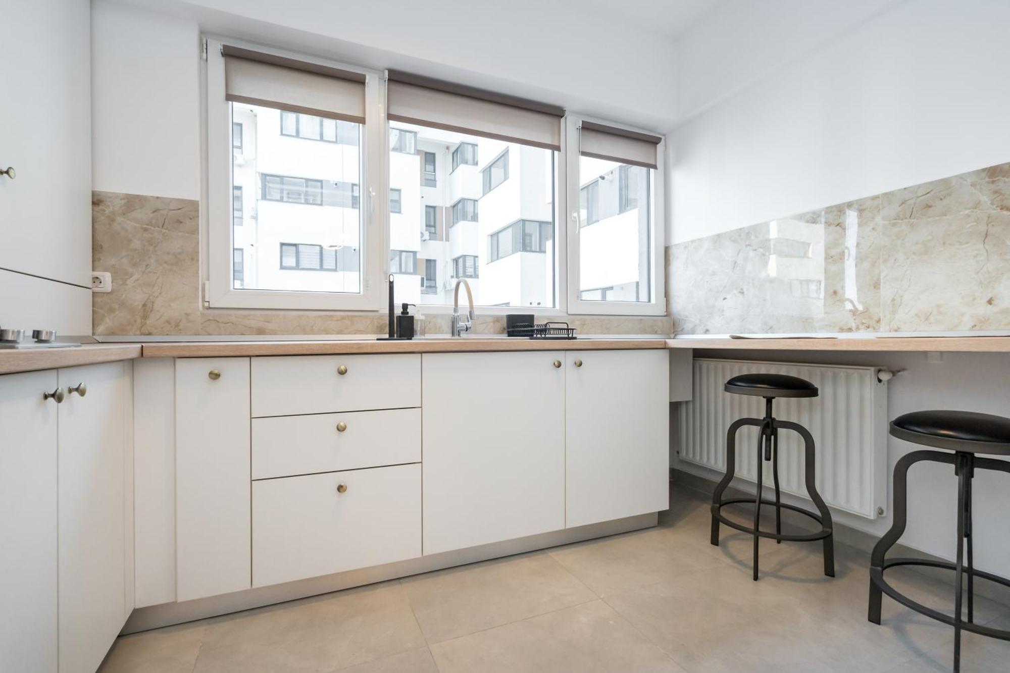 Apartament 712 *